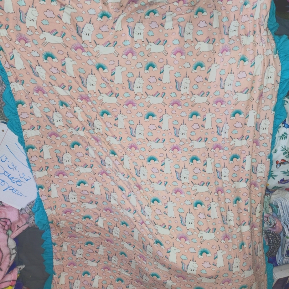 Posh peanut olive luxe